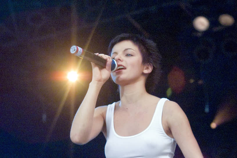 Юлия Волкова на концерте Pepsi Live Chart, 2002 год