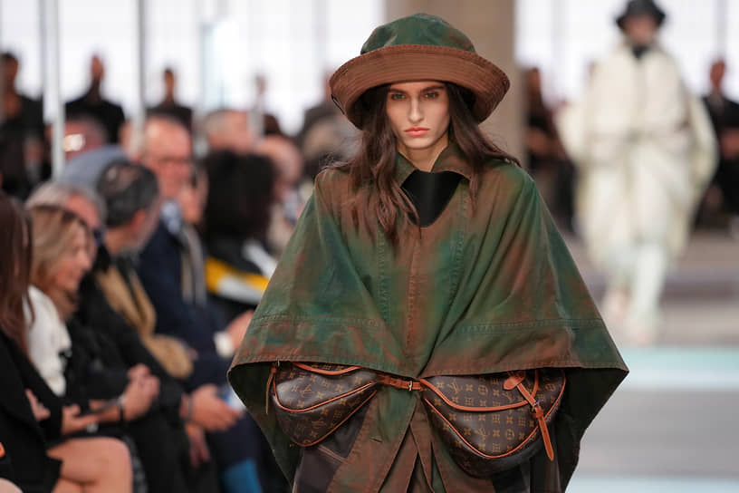 Показ коллекции Louis Vuitton