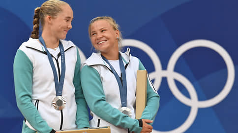 Ракетка Мирра // 17-летняя россиянка выиграла второй титул WTA 1000 подряд