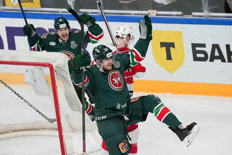 Матч play-off КХЛ «Ак Барс» — «Автомобилист»