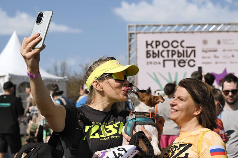 Участники забега перед стартом 
