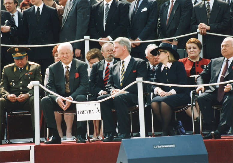 50-летие Победы 9 Мая 1995 года президент России Борис Ельцин встречал в компании американского коллеги Билла Клинтона