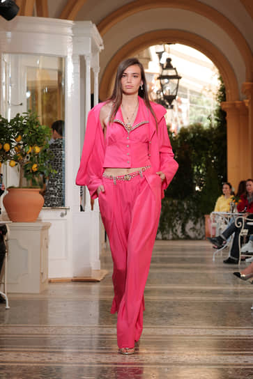 Показ коллекции Cruise 2025/26 Chanel