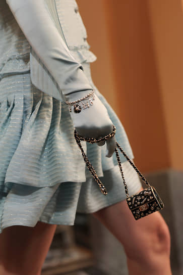 Показ коллекции Cruise 2025/26 Chanel