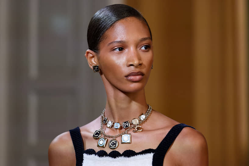 Показ коллекции Cruise 2025/26 Chanel
