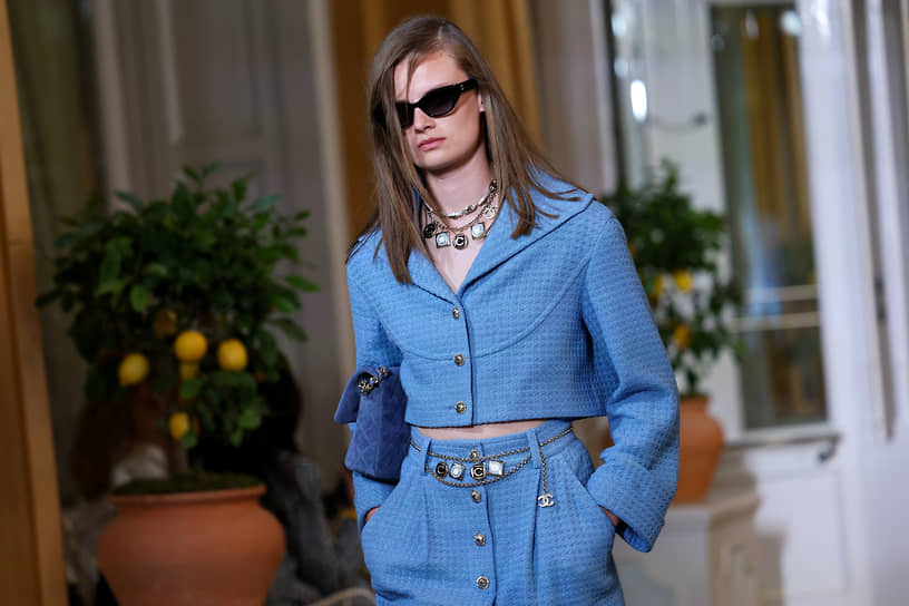 Показ коллекции Cruise 2025/26 Chanel