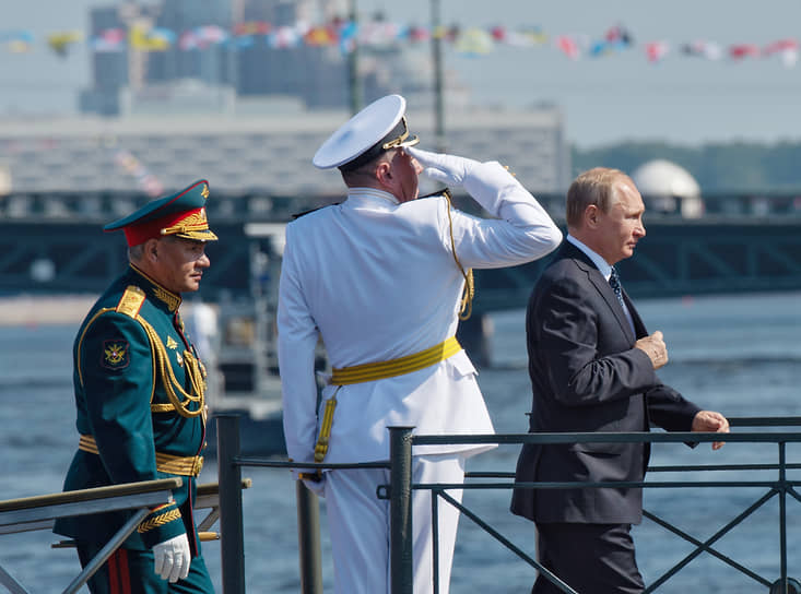 С президентом Владимиром Путиным на параде в честь Дня ВМФ в Санкт-Петербурге, 2018 год