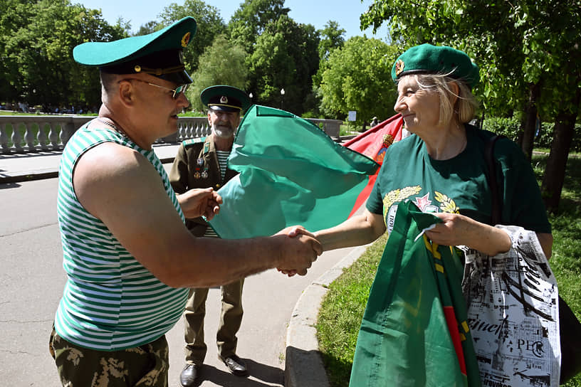 В Москве излюбленным местом празднования и встреч представителей погранслужбы является Парк Горького
