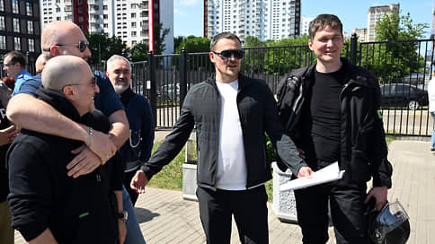 Задел Роскосмоса приговорили к уничтожению // Назначив фигурантам условные сроки, суд постановил ликвидировать батарейки за 156 млн рублей