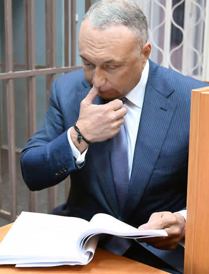 Дмитрий Савельев