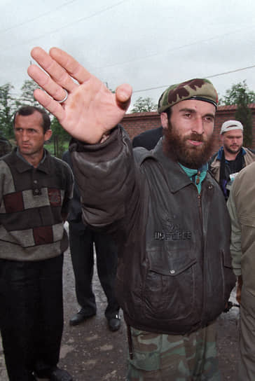 Полевой командир Ширвани Басаев, родной брат Шамиля Басаев