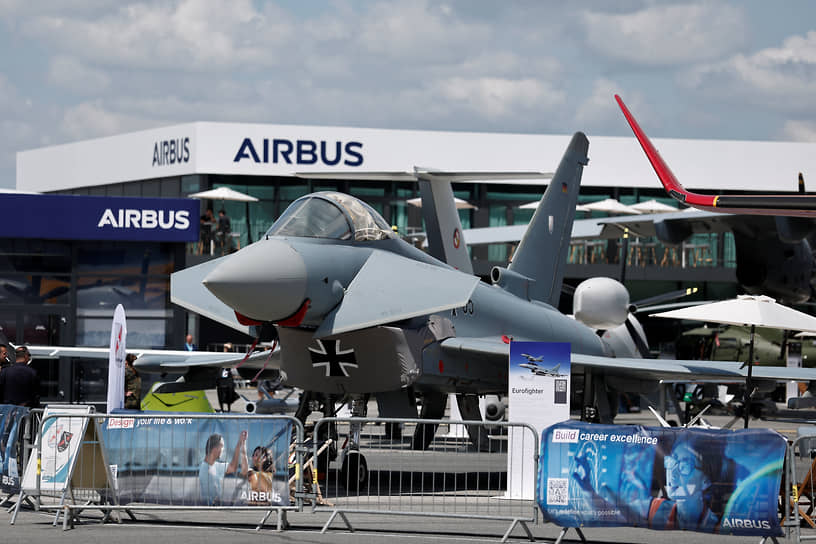 Истребитель Eurofighter Typhoon компании  Eurofighter 