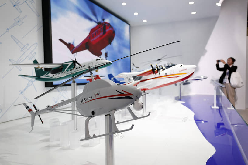 Корабельный беспилотный вертолет AVIC AR-500B