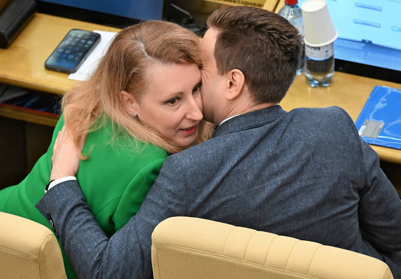 Заместитель председателя комитета по защите семьи, вопросам отцовства, материнства и детства Мария Дробот 