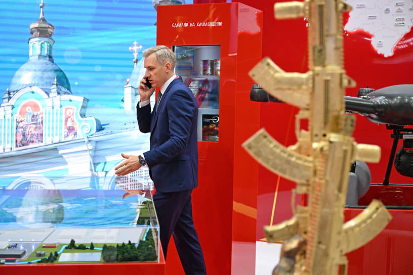 Губернатор Смоленской области Василий Анохин на ПМЭФ–2025