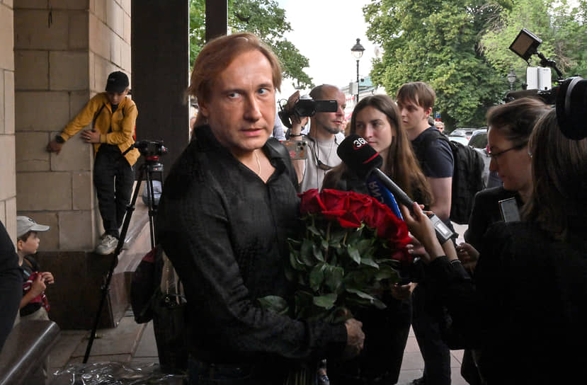Режиссер Николай Лебедев 