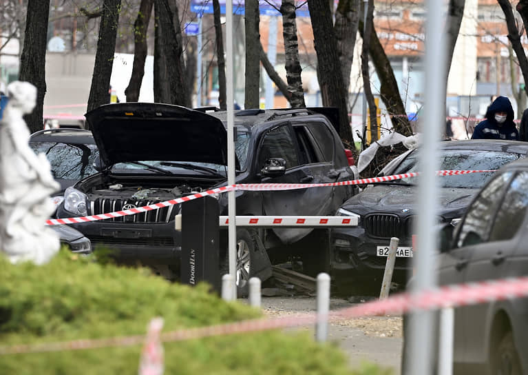 Место, где взорвали автомобиль Toyota Land Cruiser, принадлежавший бывшему подполковнику СБУ Василию Прозорову