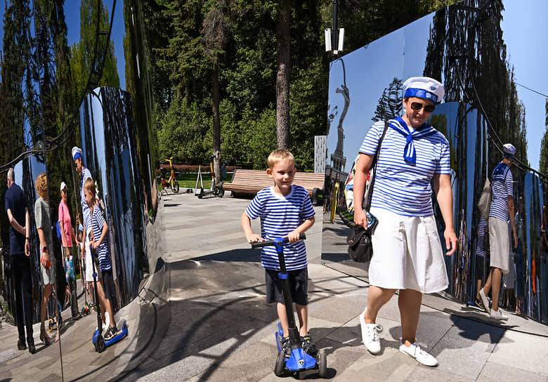В течение всего дня для гостей на Северном речном вокзале работала интерактивная зона
