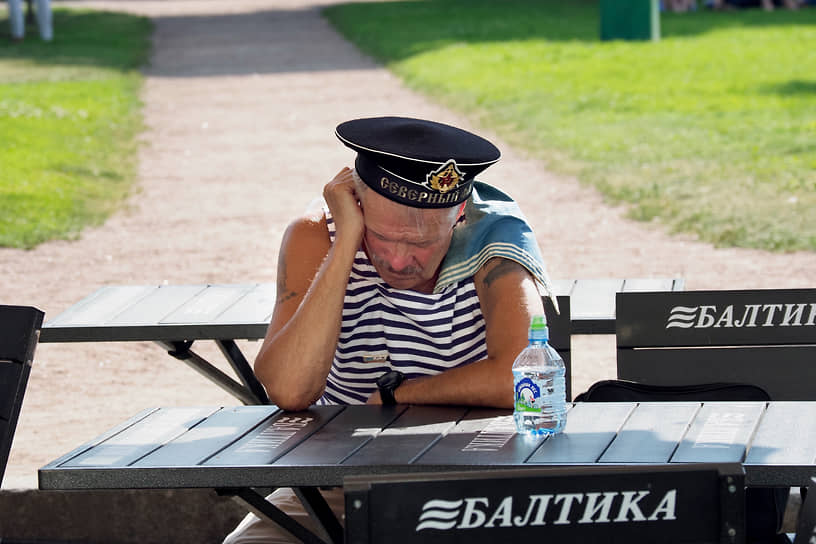 Отмечание Дня ВМФ в Санкт-Петербурге