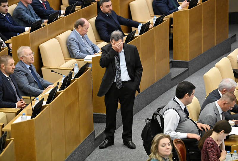 Председатель комитета по бюджету и налогам Андрей Макаров