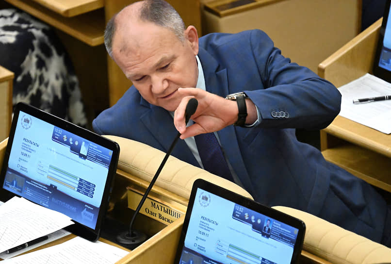 Член комитета по охране здоровья Николай Щеглов