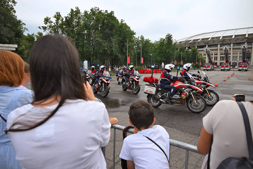 Всего в «Лужниках» можно увидеть 23 единицы пожарно-спасательной техники