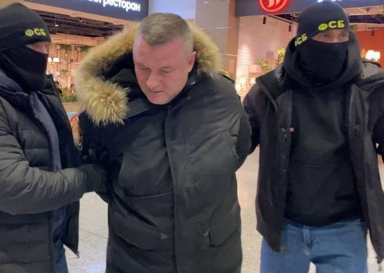Экс-начальник радиотехнической службы Главного штаба ВМФ капитан первого ранга Олег Лопатиев