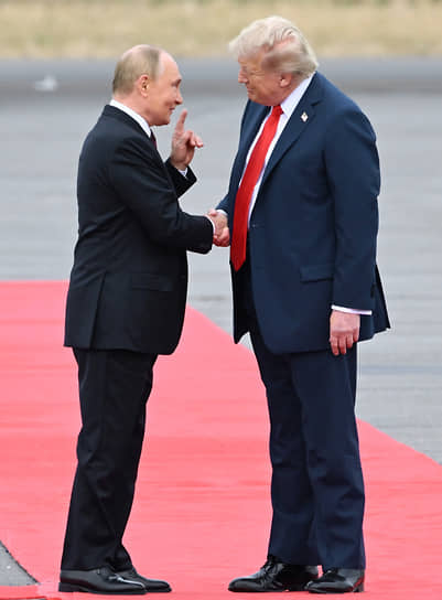 С 47-м президентом США Дональдом Трампом в аэропорту Анкориджа на Аляске, 2025 год