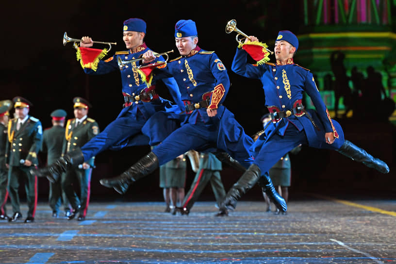 Академический ансамбль песни и пляски из Монголии