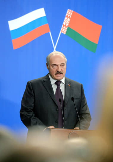 В 2021 году вместе с президентом РФ Владимиром Путиным Александр Лукашенко утвердил 28 союзных программ интеграции двух стран, направленных в том числе на создание единых рынков газа, нефти и нефтепродуктов, формирование единой аграрной и промышленной политики&lt;br>

На фото: на заседании Госсовета Союзного государства России и Белоруссии в «Экспоцентре», 2017 год