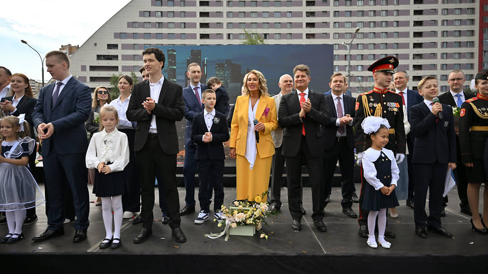 Начало учебного года в московской школе №1409
