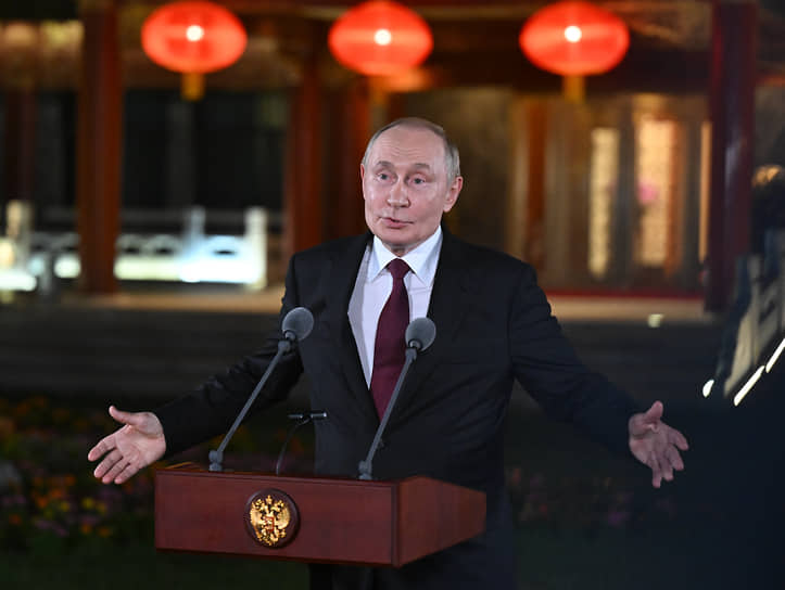 Владимир Путин на некоторые вопросы отвечал очень коротко