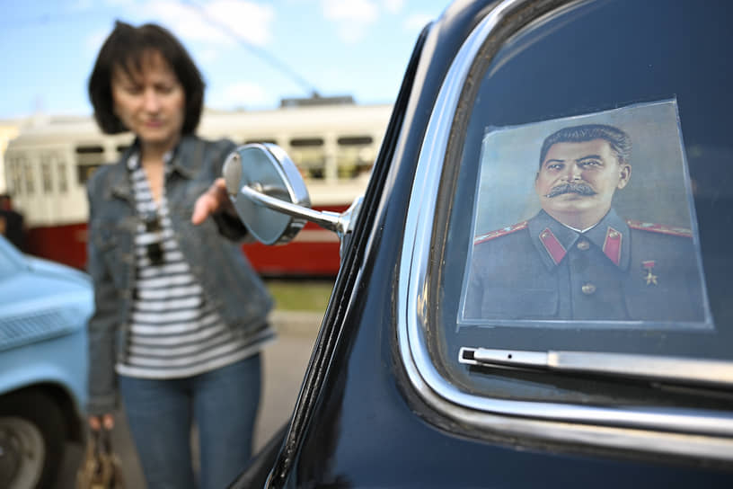 В выставке участвовали 30 исторических авто