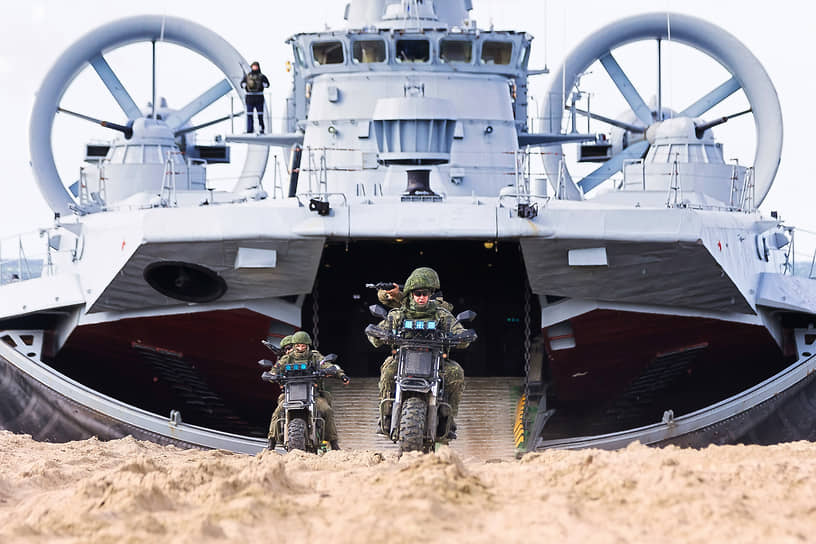Российско-белорусские стратегические военные учения «Запад-2025» на полигоне Хмелевка