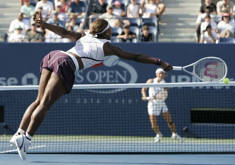 Серена Уильямс на Открытом чемпионате США по теннису, где она обыграла теннисистку Франческу Скьявоне , 2005 год