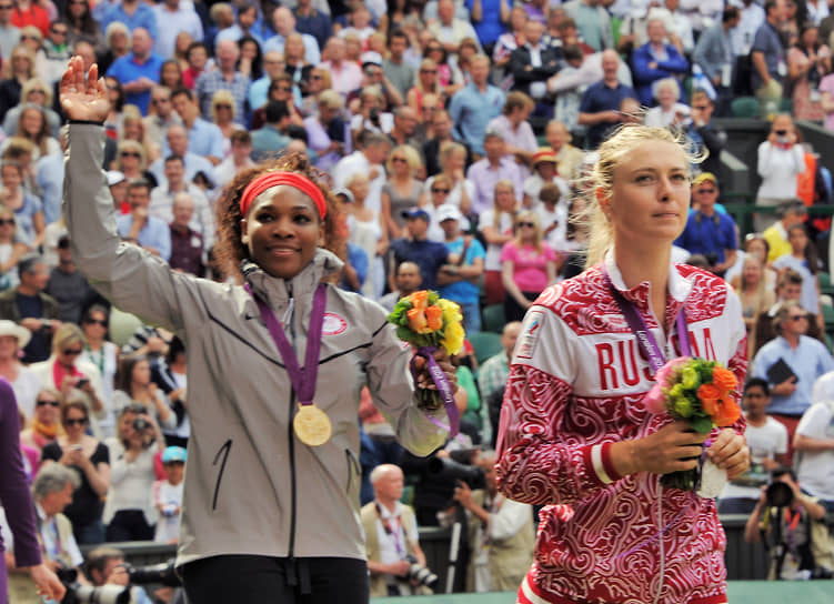 На Олимпийских играх 2012 года в Лондоне Серена Уильямс обыграла в финале теннисистку Марию Шарапову (справа)