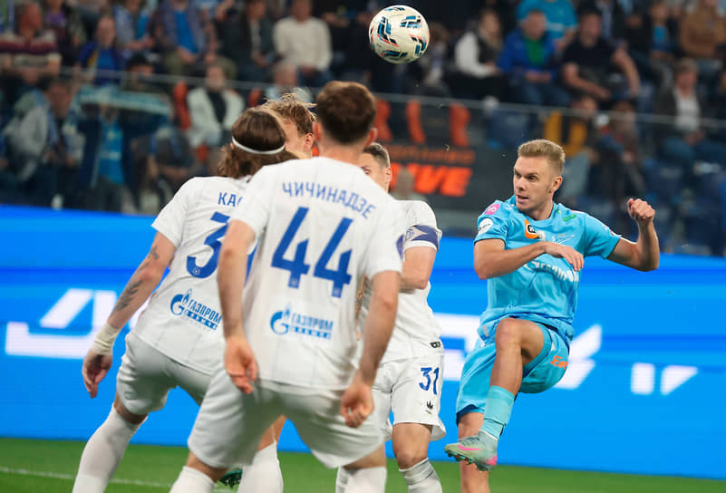 Матч между командами «Зенит» и «Оренбург»