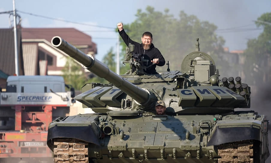 Рамзан Кадыров на модернизированном танке Т-72, 2023 год