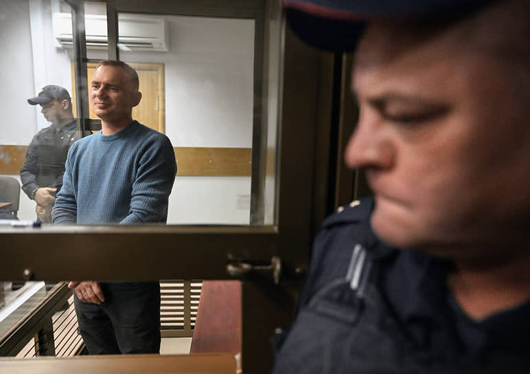 Заседание суда по избранию меры пресечения заместителю председателя партии «Яблоко», бывшему руководителю фракции «Яблоко» в Мосгордуме Максиму Круглову