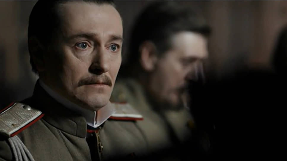 В роли генерал-майора Владимира Скалона в сериале «Троцкий», 2017 год (реж. Александр Котт, Константин Статский)
