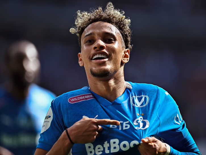 8.  Битело (Бразилия). Полузащитник выступает за «Динамо». Текущая рыночная стоимость игрока — €12 млн