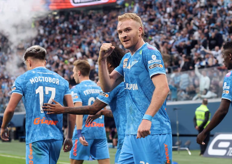 13.  Лусиано Гонду (Аргентина). Нападающий выступает за «Зенит». Текущая рыночная стоимость игрока — €10 млн
