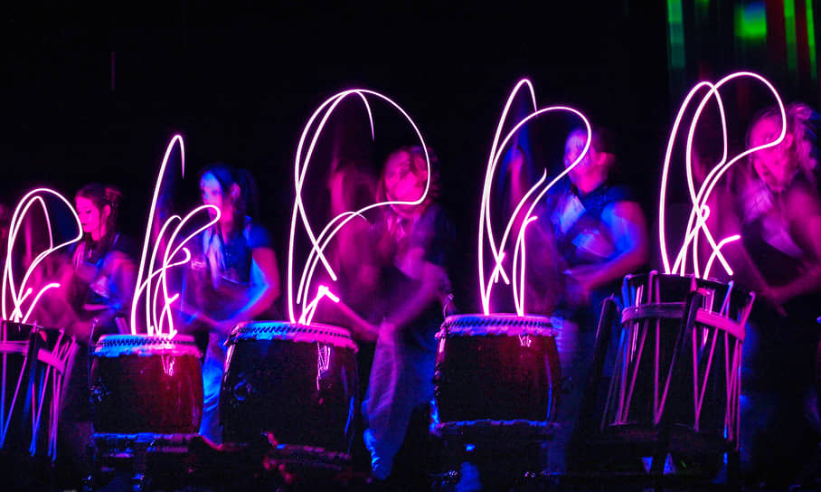 Шоу японских барабанов «Светоритмы» коллектива Taiko IN-SPIRATION в концертном зале «Москва» 