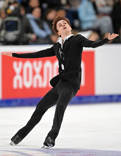 Григорий Федоров выступает с произвольной программой