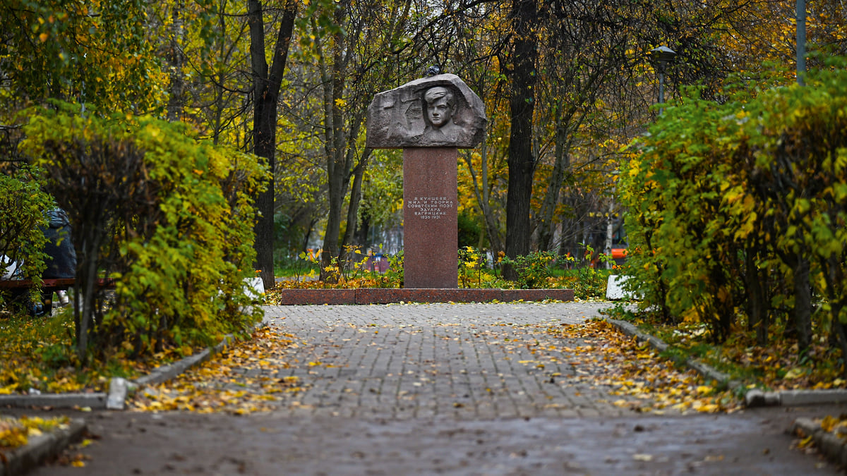 Птицелов и мертвая пионерка