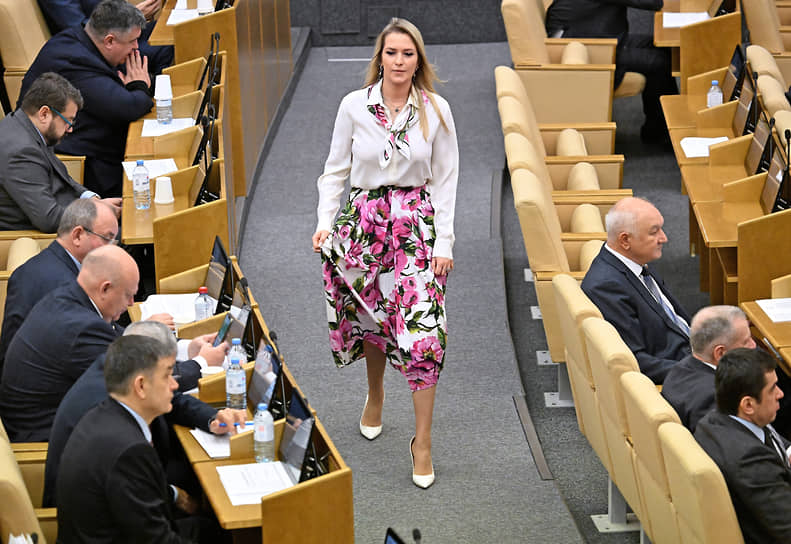 Председатель комитета по развитию гражданского общества, вопросам общественных и религиозных объединений Яна Лантратова 