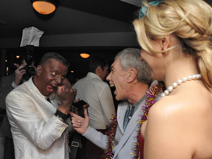 С телеведущим Леонидом Парфеновым (слева) на ежегодном мероприятии «BOSCO Бал» в Театре наций, 2012 год