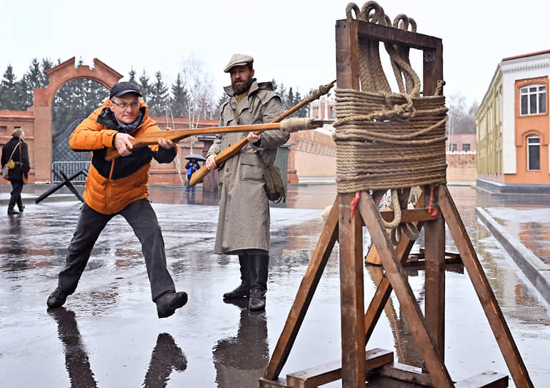 Мастер-класс по штыковому бою на территории кинопарка «Москино» 