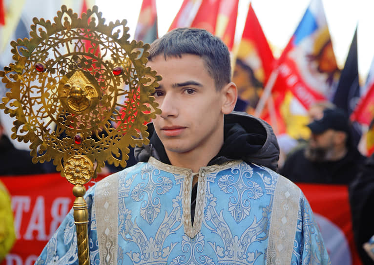 Крестный ход в Волжском