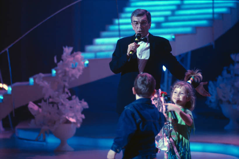 С 1975 по 1991 год Юрий Николаев был постоянным ведущим еженедельной музыкальной телепрограммы «Утренняя почта». В 1991-м он учредил продюсерскую фирму «Юникс» («Юрий Николаев студия»), которая начала выпуск еженедельной музыкальной телепрограммы «Утренняя звезда» 